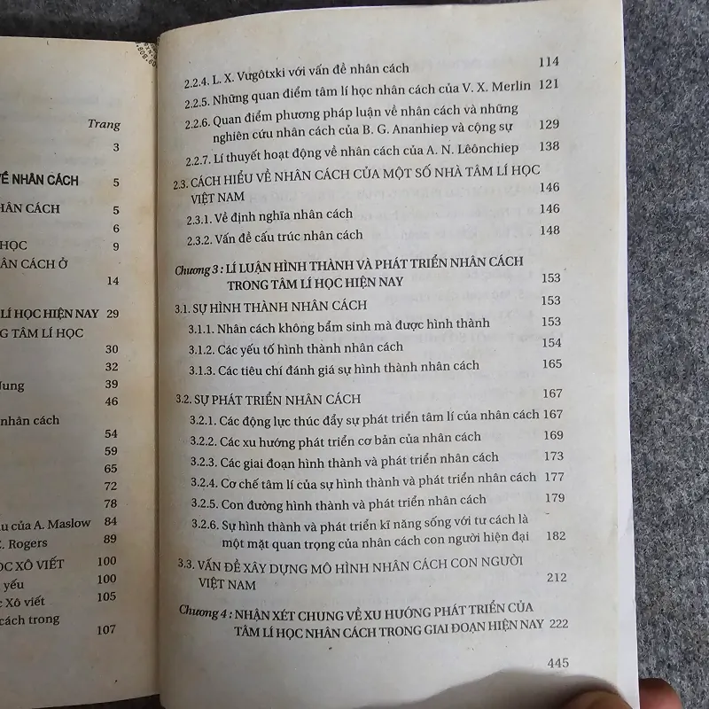 Vấn đề nhân cách trong tâm lí học ngày nay 1045316
