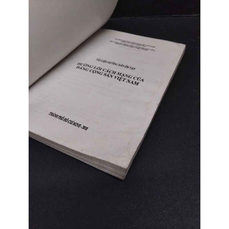 Tài liệu hướng dẫn ôn tập Đường lối cách mạng của Đảng cộng sản Việt Nam mới 70% ố ẩm 2010 HCM2809 GIÁO TRÌNH, CHUYÊN MÔN 295722