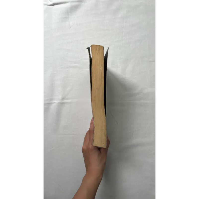 The Girl on the Train - Paula Hawkins 992859