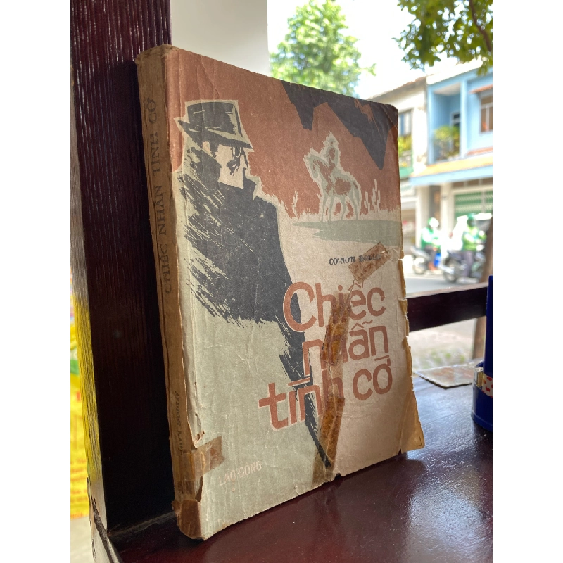 Chiếc nhẫn tình cờ - Cơ-nơn Đoi-lơ 353709