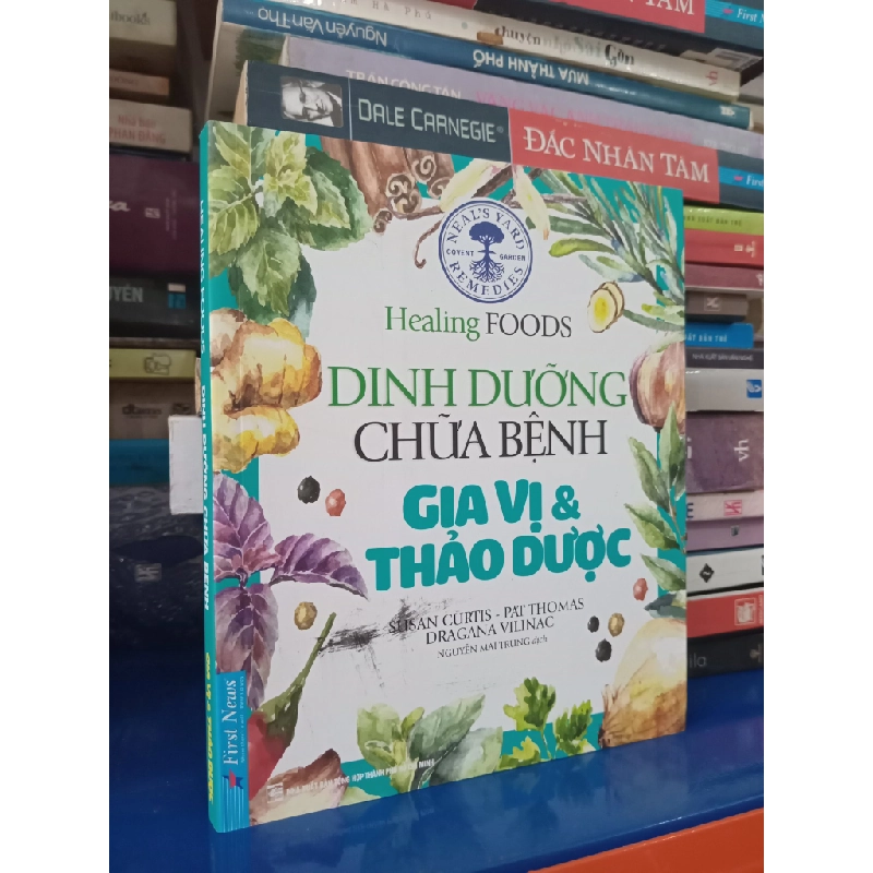 Dinh dưỡng chữa bệnh: Gia vị & thảo dược - Susan Curtis, Pat Thomas, Dragana Vilinac 454852