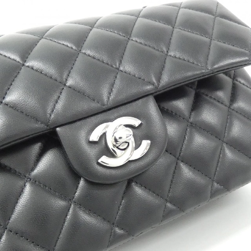 Túi xách chéo Chanel 1113 612555