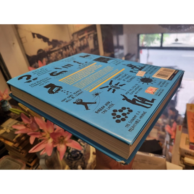 THE ECONOMICS BOOK: BIG IDEAS SIMPLY EXPLAINED (DK BIG IDEAS) 120590