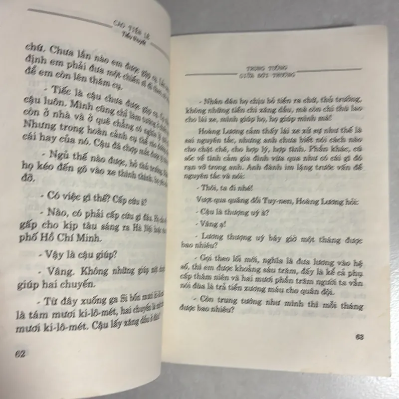 Trung tướng giữa đời thường - Cao Tiến Lê 784826