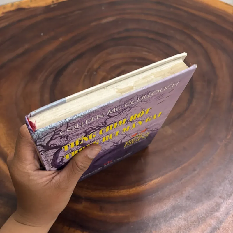 Tác Phẩm Kinh Điển: Tiếng Chim Hót Trong Bụi Mận Gai (Tập 2) - COLLEEN Mc CCULLOUCH - 2004 977215