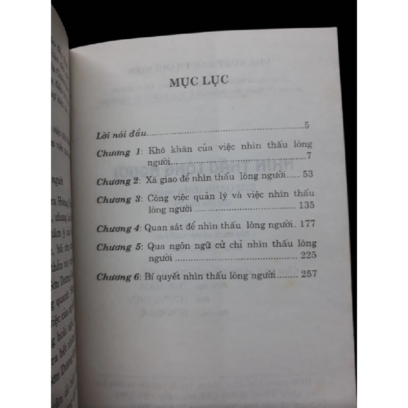 Nhìn thấu lòng người mới 80% bẩn bìa, ố nhẹ 2003 HCM1710 Kim Oanh KỸ NĂNG 302923