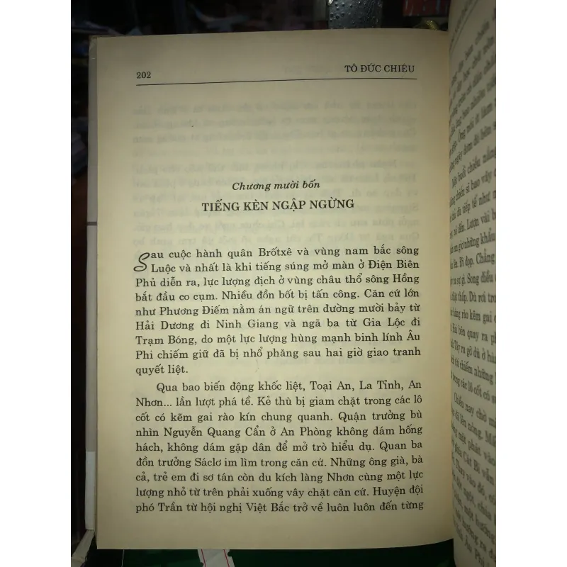 Tháng năm dài lang bạt - Tô Đức Chiêu 782311
