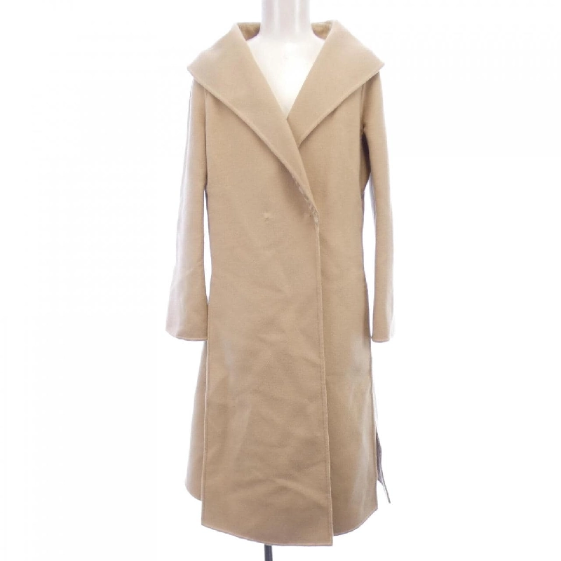 Áo khoác FENDI 635566