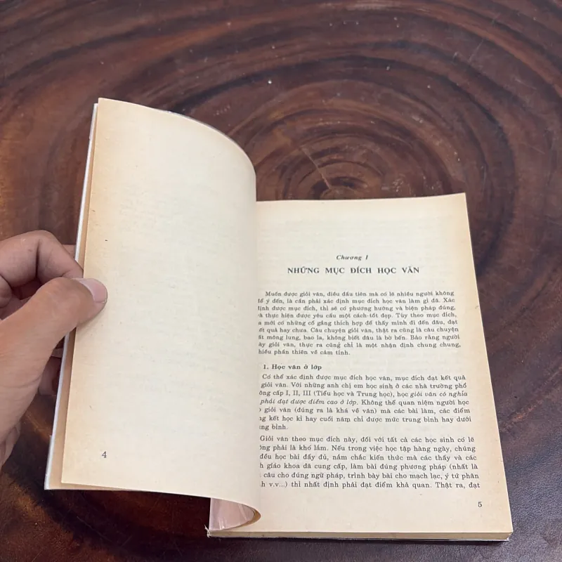 II Văn Học: Bí Quyết Giỏi Văn - Vũ Ngọc Khánh - 2005 1010386