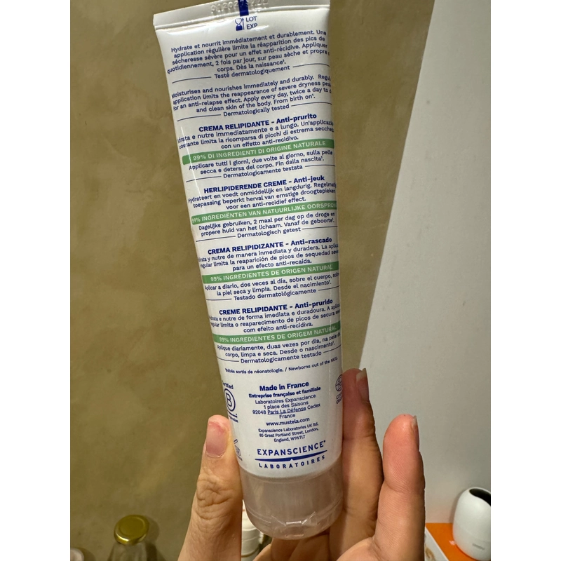 Kem dưỡng ẩm da Mustela Stelatopia+ 352691