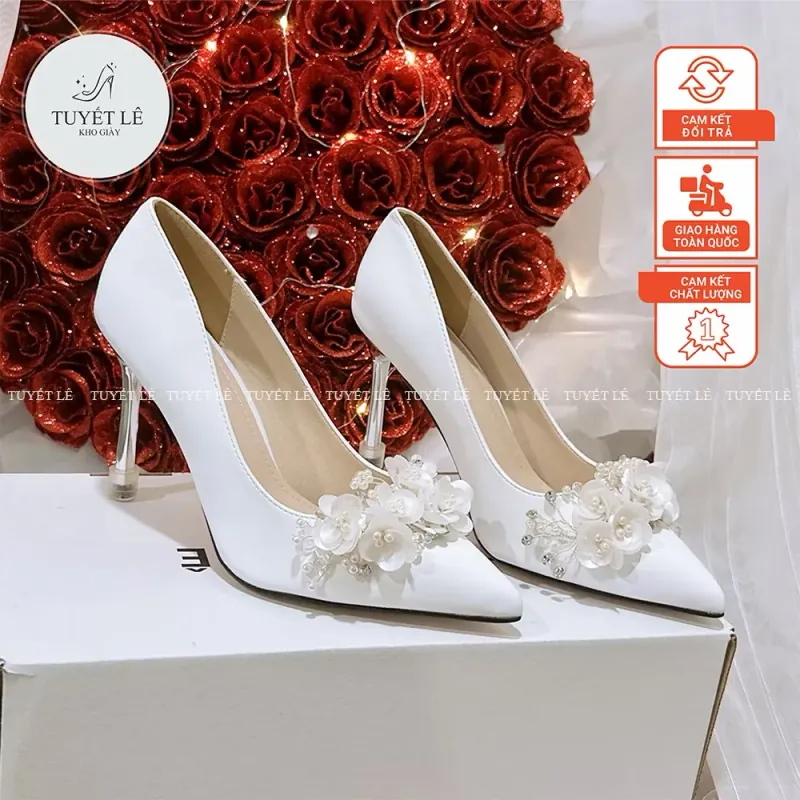 Pass giày do k vừa chân . 1025597