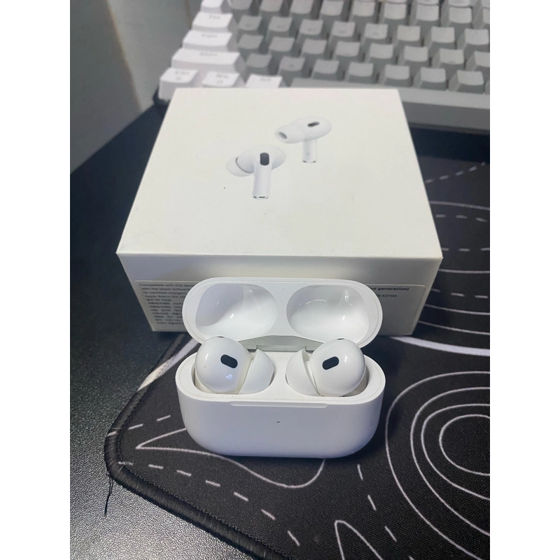 Air pods pro cũ tai phải bị chập chờn khi sạc  379138