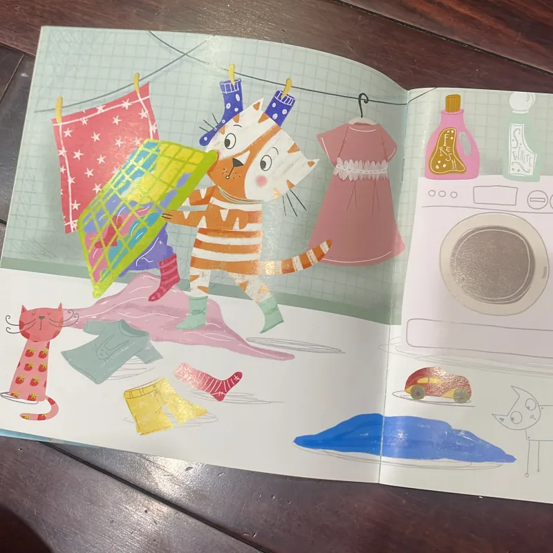 THỎ CON TRỐN ĐÂU NHỈ - hộp háo hức / sách song ngữ  1028153