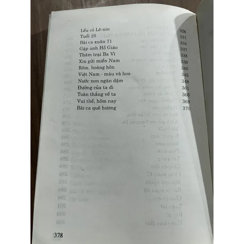 Tố Hữu - Từ ấy & Việt Bắc - 380 trang  795469