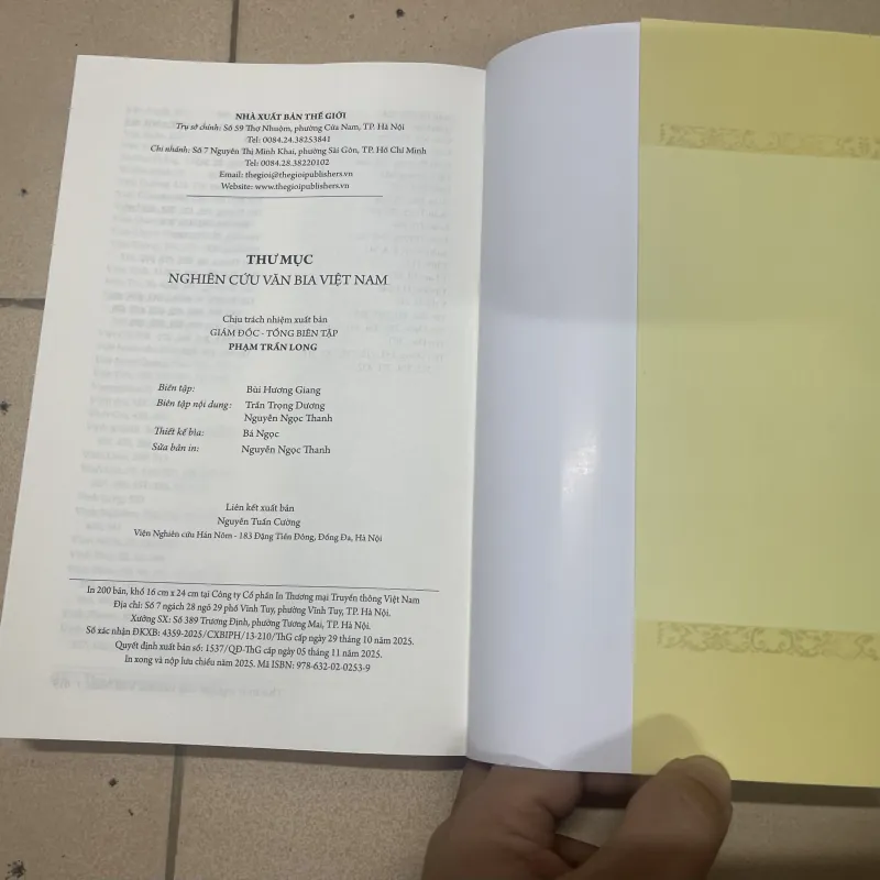 Thư mục nghiên cứu văn bia Việt Nam 977194