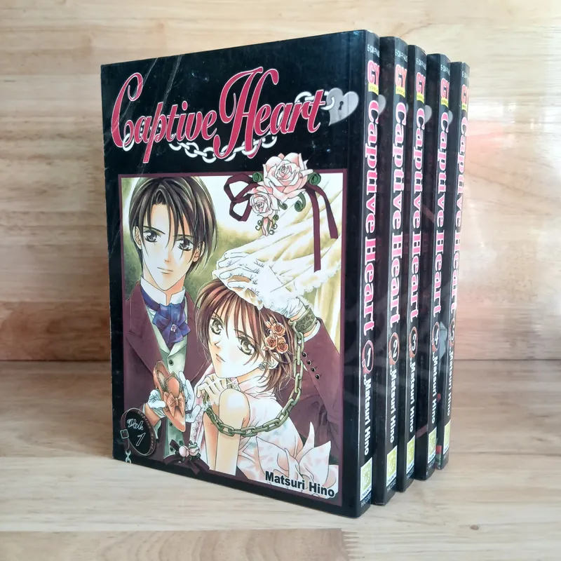 Truyện Tranh Captive Hearts (Bộ 5 Tập/Bản Tiếng Anh) - Matsuri Hino 713249