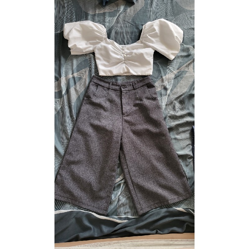 Set áo crop top tay phồng trắng kèm quần tây lửng size S 58624