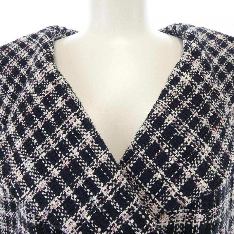 Áo khoác CHANEL 636162