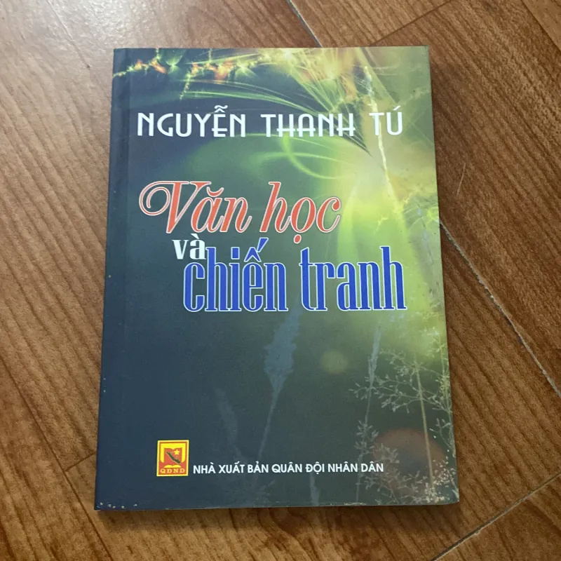 Văn học và chiến tranh 755353