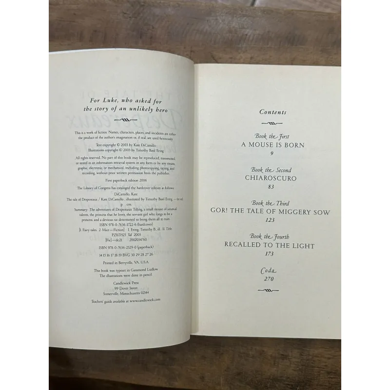 The Tale of Despereaux (Bìa 2) - Kate DiCamillo 746390