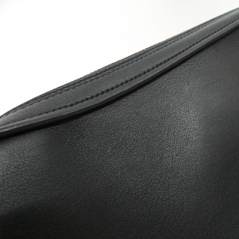 Túi Balenciaga TRIANGLE POCHETTE M 476976 618533