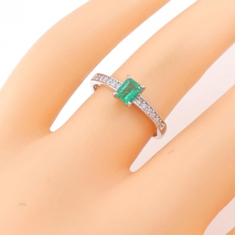 Nhẫn Emerald 0.34CT - Hàng hiệu Chính hãng 856008