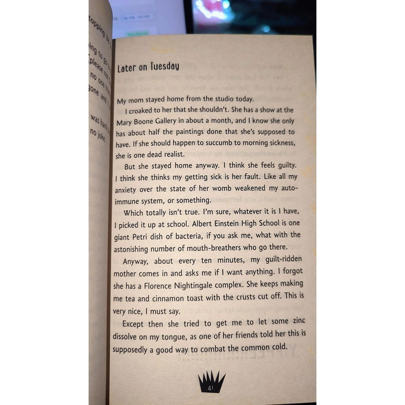 Sách teen chapters: THE PRINCESS DIARIES (Nhật ký công chúa) - Meg Cabot (bia mem) (hơi ố) 476876