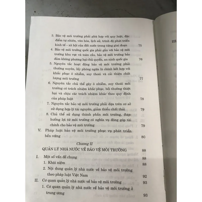 Pháp luật môi trường phục vụ phát triển bền vững ở Việt Nam  723268