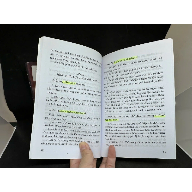[Phiên Chợ Sách Cũ] Luật Đầu Tư Theo Phương Thức Đối Tác Công Tư, 2020 - H1108 SBM 925265
