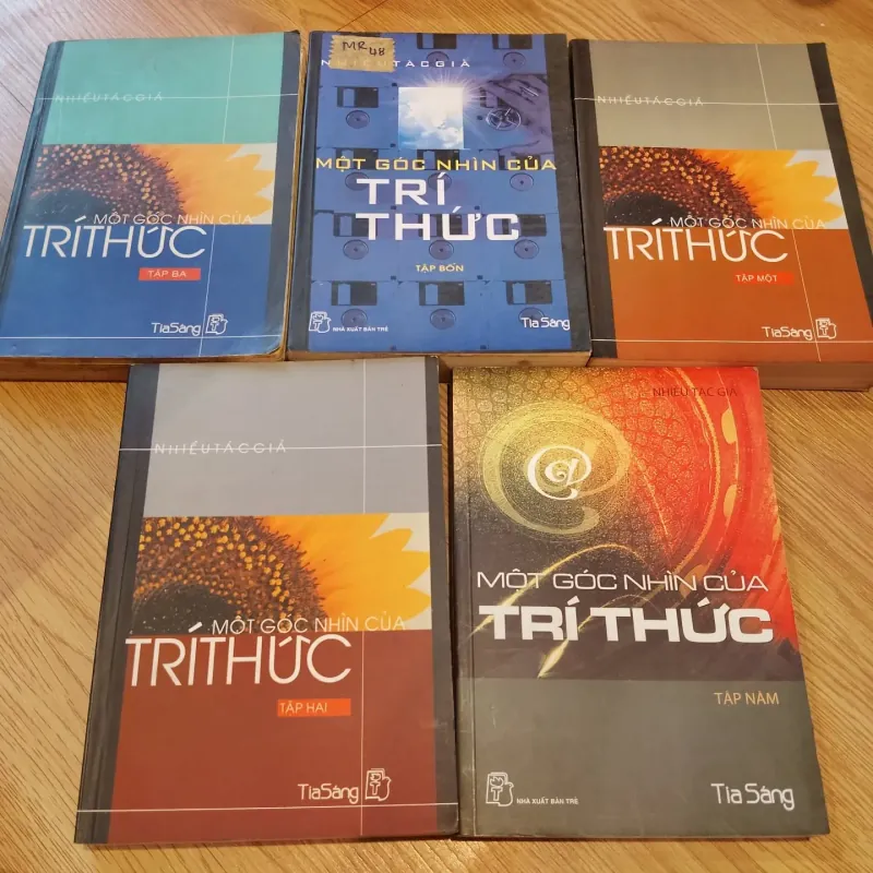 Một góc nhìn của trí thức - Tia Sáng (5 cuốn) 560995