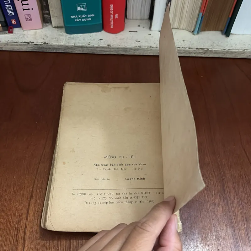 II Sách Xưa: Miếng Bít Tết - Nhiều Tác Giả - 1983 605961