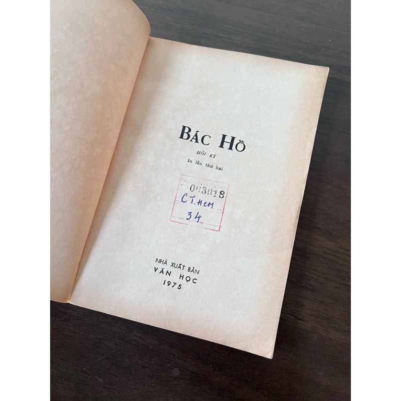 📖 Bác Hồ (tập hồi ký) (bản in 1975) 526048