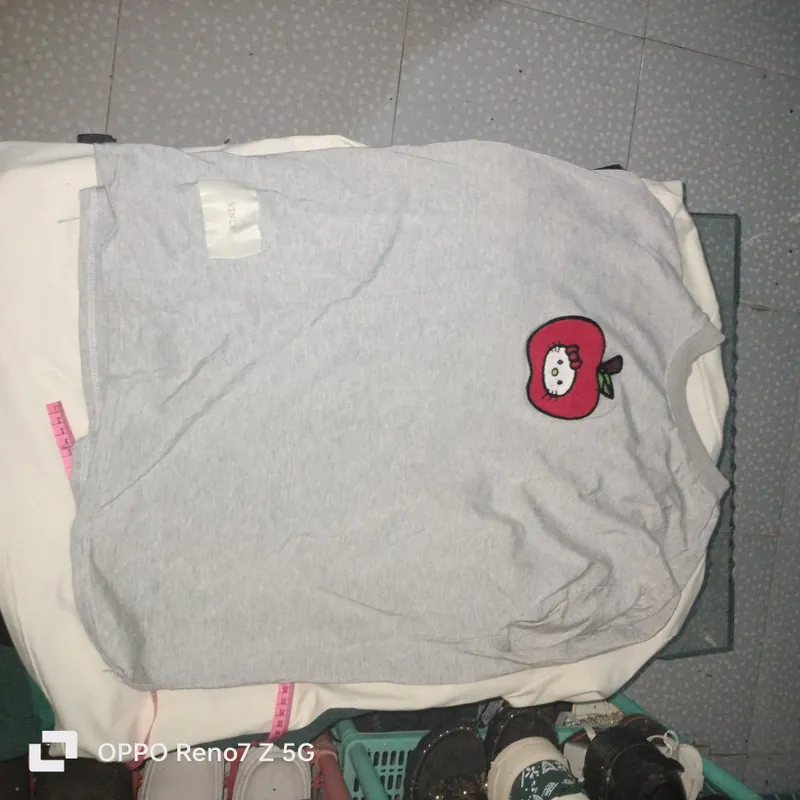 Áo thun tay ngắn thêu xù táo đỏ 603374