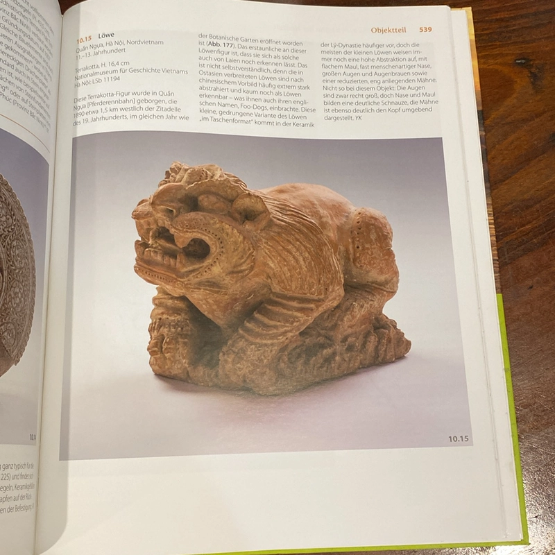 SCHATZE DER ARCHAOLOGIE VIETNAMS (BÁU VẬT KHẢO CỔ HỌC VIỆT NAM), XUẤT BẢN TẠI ĐỨC (2016) 493492