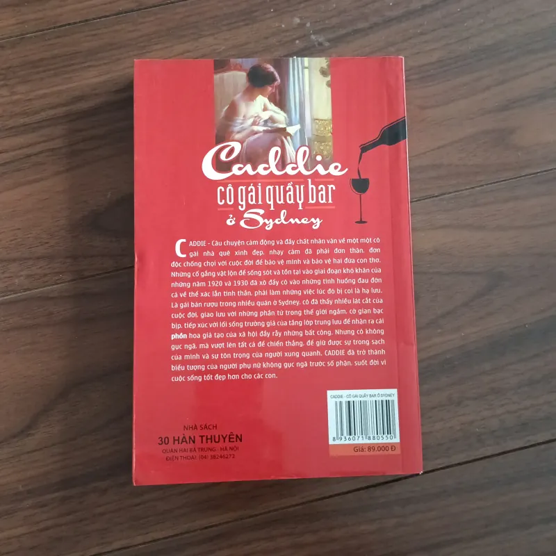 Cassie cô gái quầy bar ở sydney 758529