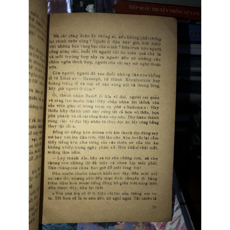 Trở lại Kônxtantina - A. T. Takhir Vattar 969781