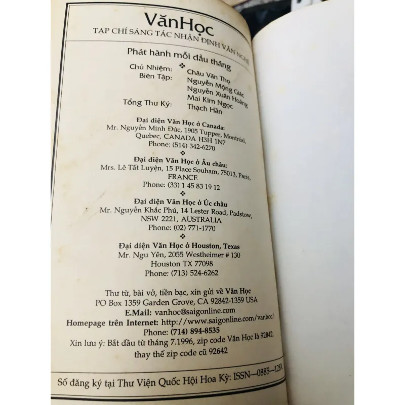 Duy nhất 1 cuốn  VĂN HỌC – XUÂN ĐINH SỬU 1997 - số XUÂN hiếm dành cho anh chị sưu tầm. 799080