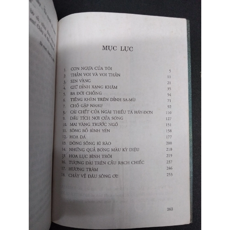 Ba đời chồng mới 70% ố vàng ẩm 2002 HCM2207 Trần Công Tấn VĂN HỌC 916434