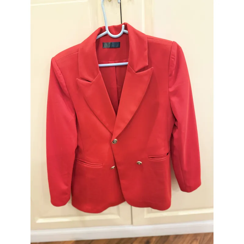 Blazer đỏ kèm khăn 972704