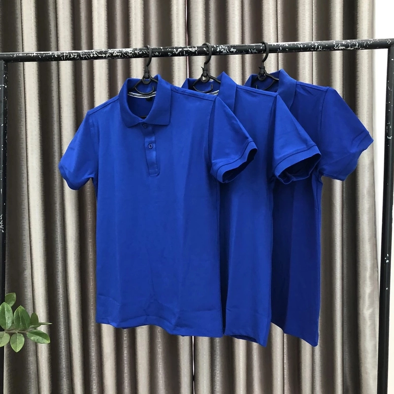 ĐÀN ÔNG PHONG CÁCH – PHẢI CÓ ÍT NHẤT MỘT CHIẾC POLO TRẮNG CHUẨN HÀN NHƯ NÀY! 472154