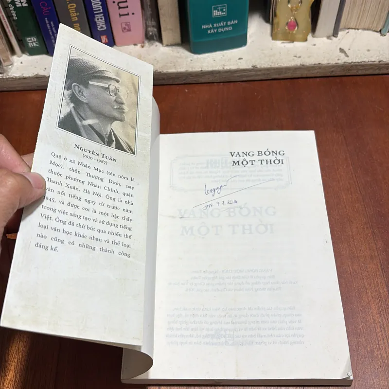 II Việt Nam Danh Tác: Vang Bóng Một Thời - Nguyễn Tuân - 2014 927177