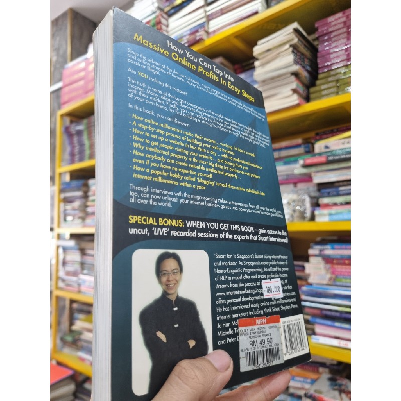 SECRETS OF INTERNET MILLIONAIRES - Stuart Tan 141498