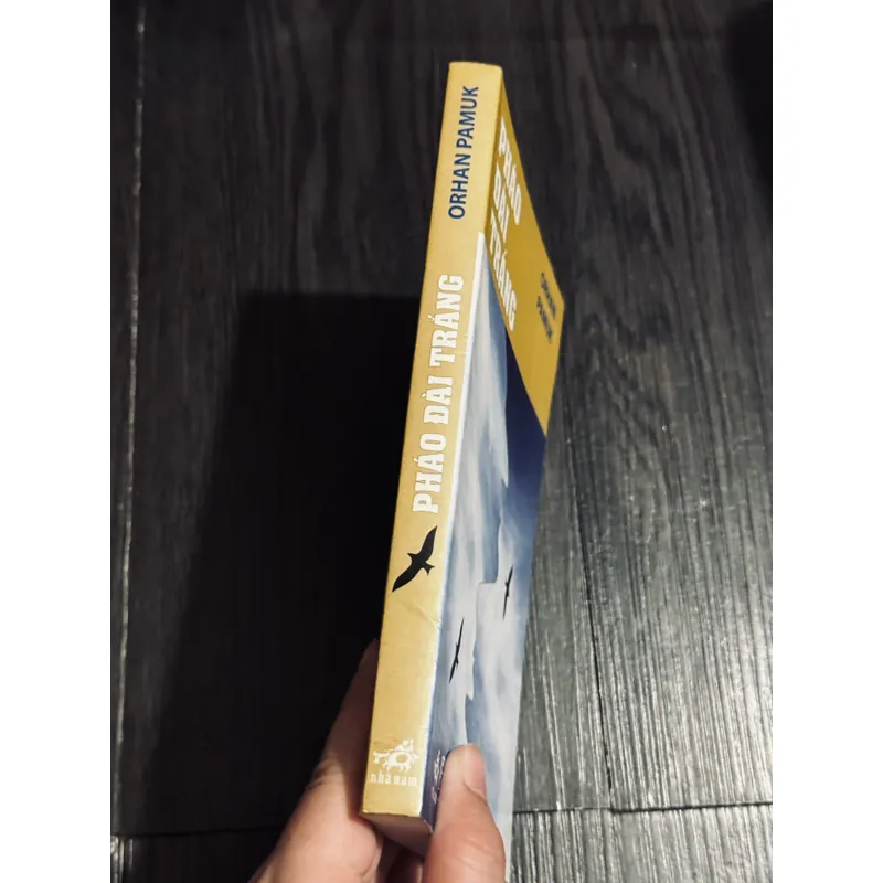 Pháo đài trắng - Orhan Pamuk 714975