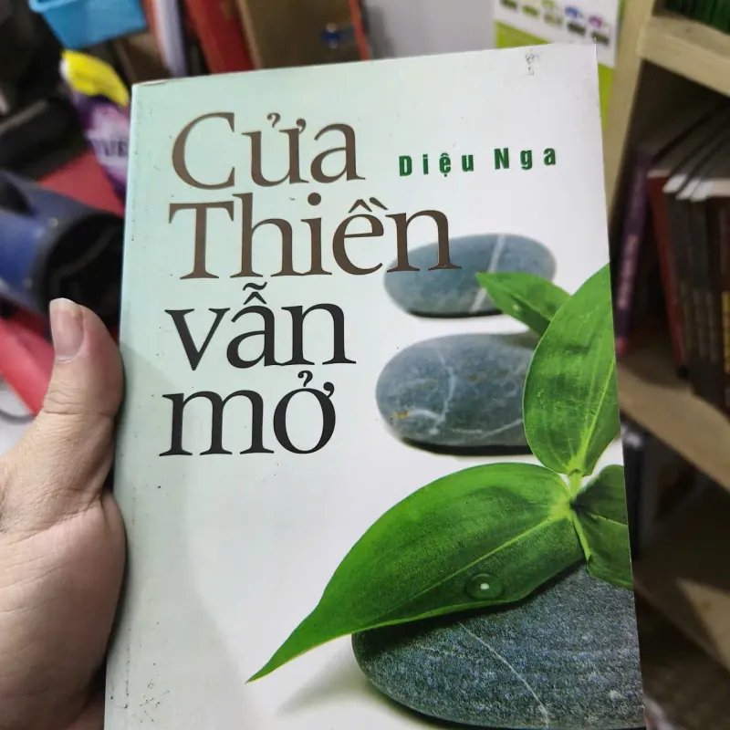 Sách Cửa Thiền Vẫn Mở 759159