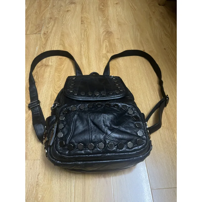 Balo nữ da thật đinh tán kim loại 2hand 933830