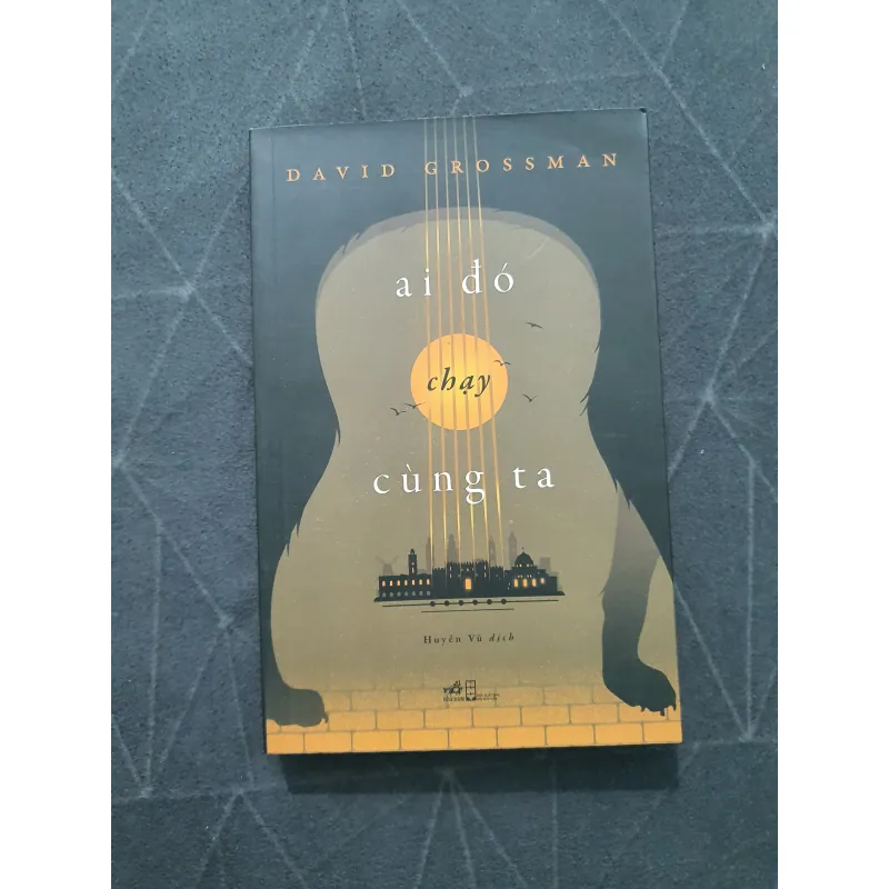 "Ai đó chạy cùng ta" (new) - David Grossman (Nhã Nam) 752938