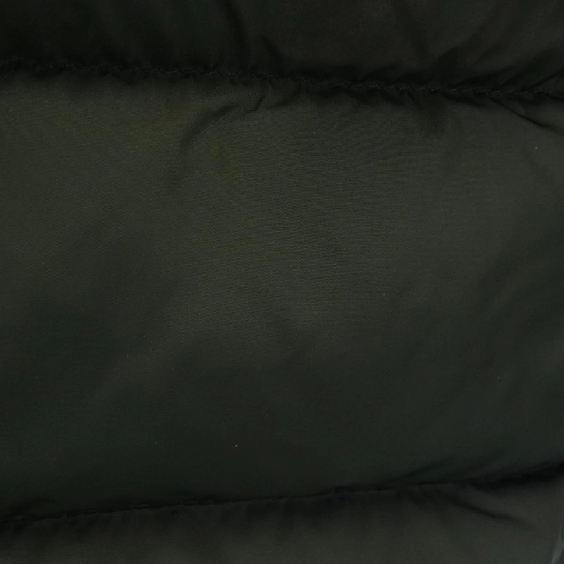 Áo khoác lông vũ MONCLER 638183