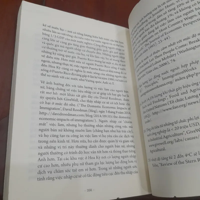 WILLIAM MacASKILL - LÀM VIỆC THIỆN ĐÚNG CÁCH 695990
