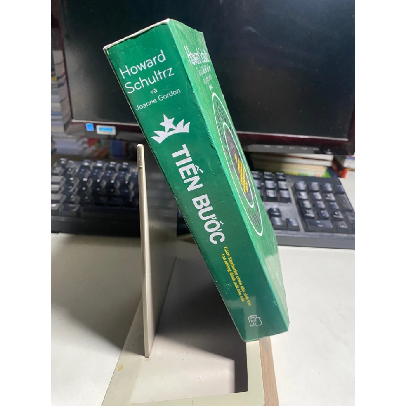 Tiến Bước_Onward - Howard Schultz, Joanne Gordon 442139