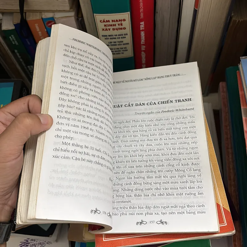 II Bí Mật Cuộc Đời Người Mỹ Làm “Sống Lại” Đặng Thuỳ Trâm - FREDERIC WHITEHURST - 2005 675182
